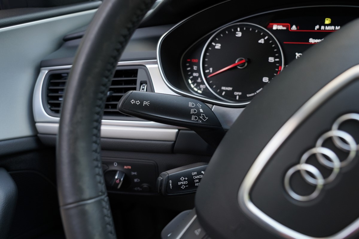 Audi A6
 3.0 TDI QUATTRO 320 KS