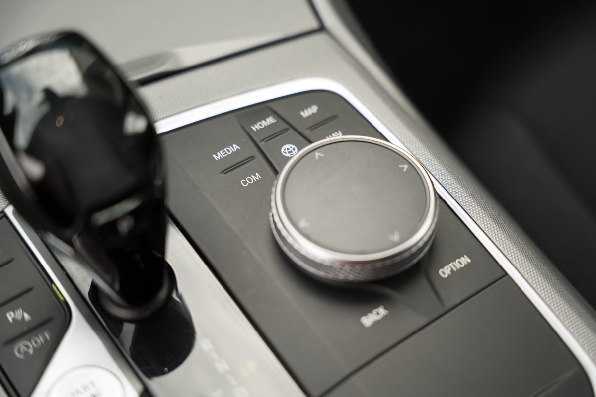 BMW
 3-Series 2.0 D