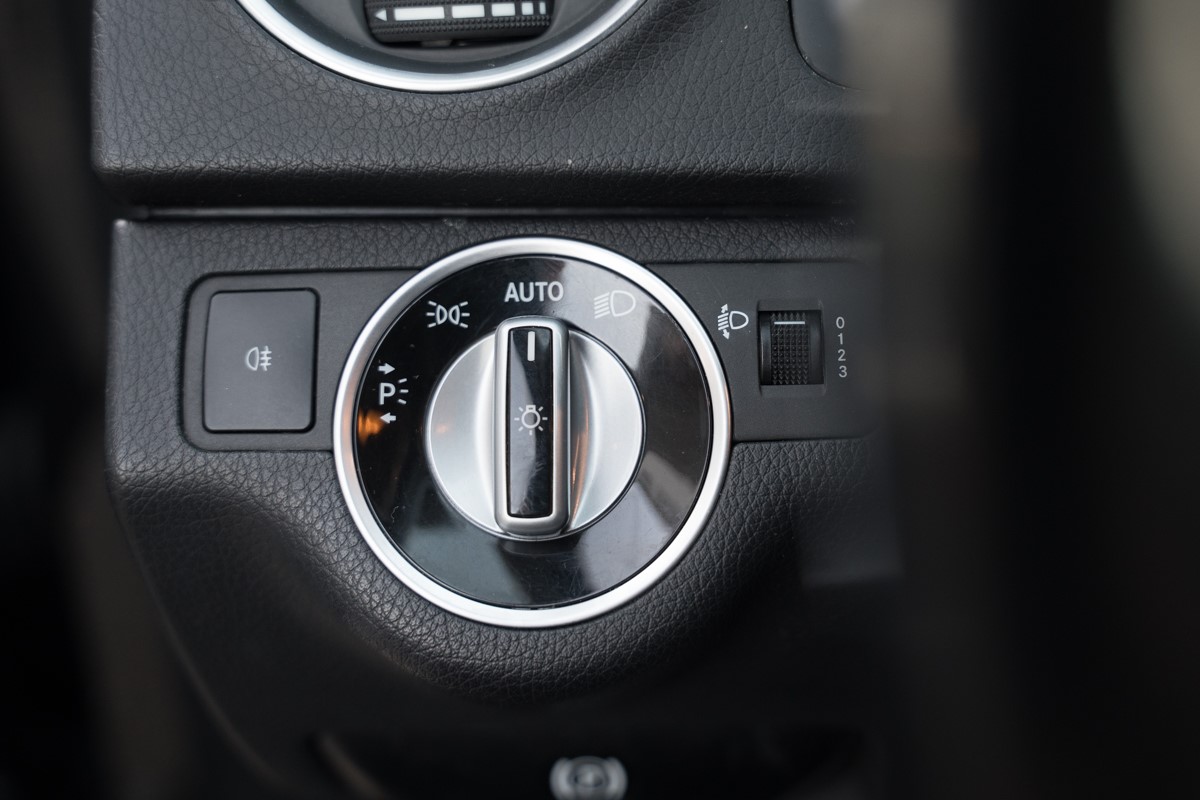 Mercedes-Benz C-Class
 180 CDI