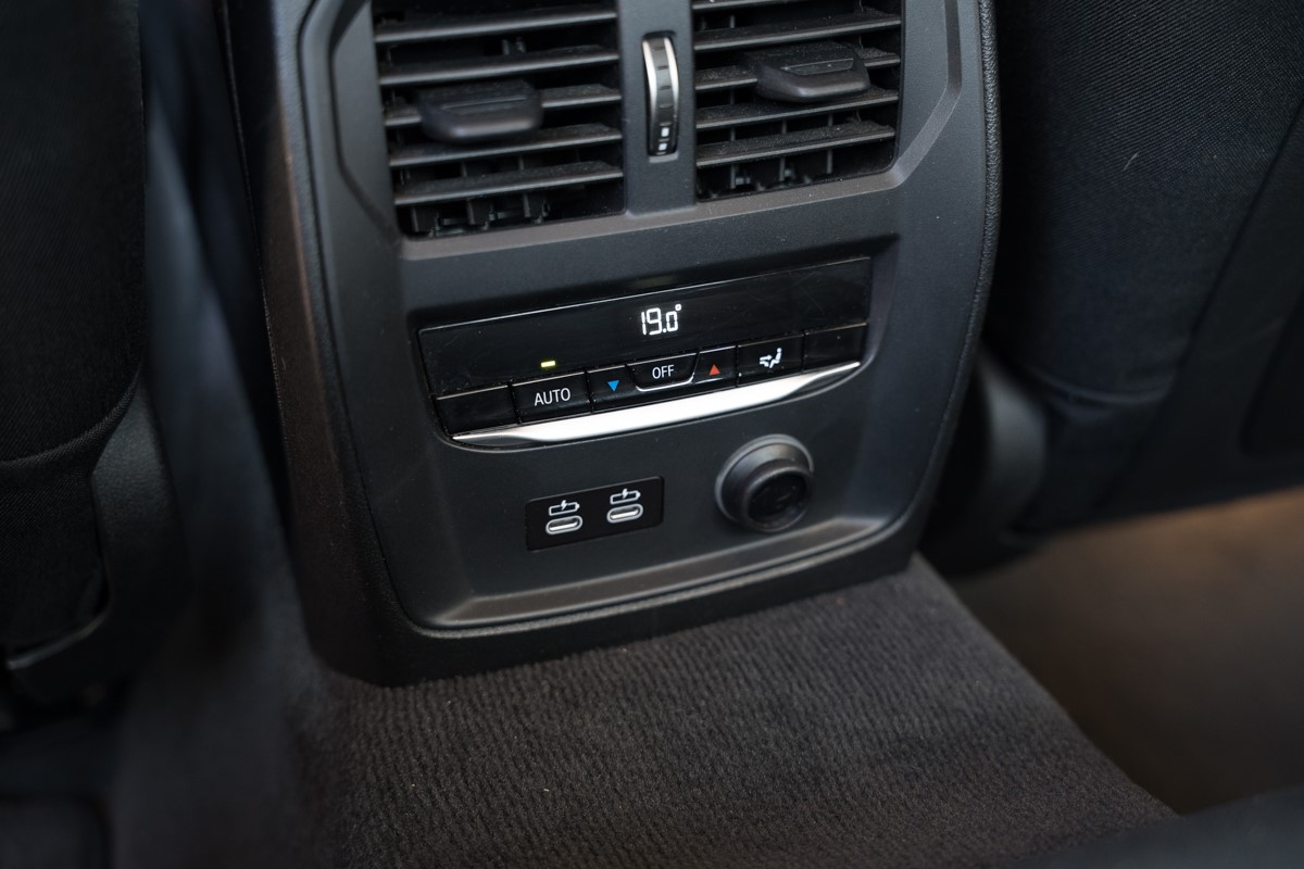 BMW
 3-Series 318D 