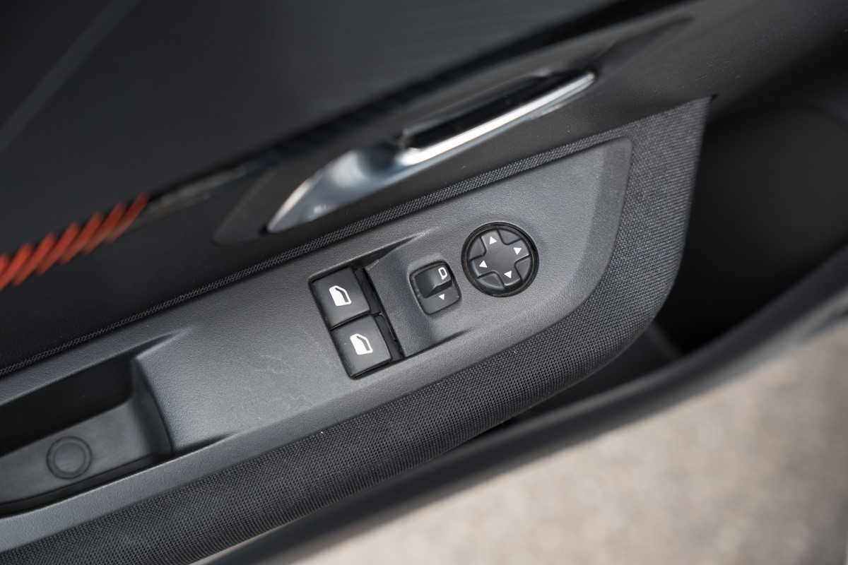 Peugeot 208 1.5 BlueHDI