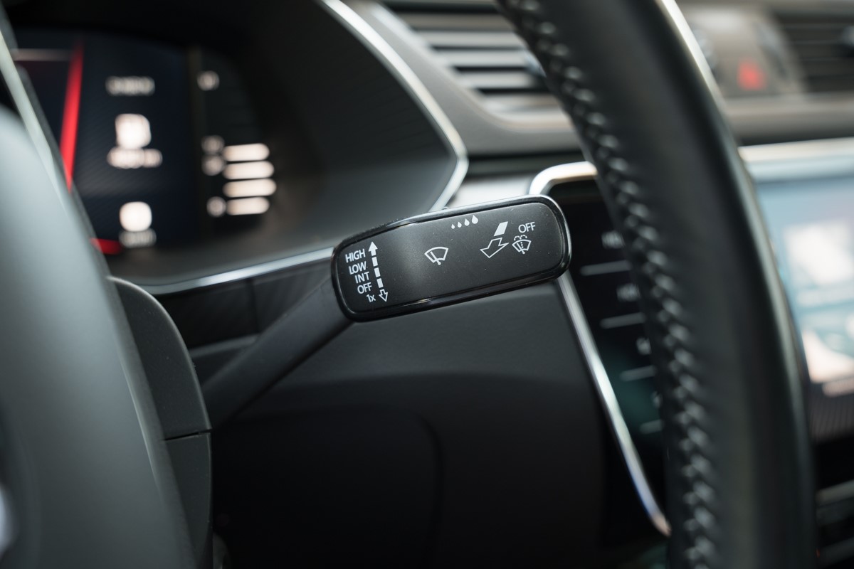 Škoda Superb 2.0 TDI DSG 200KS SPORTLINE