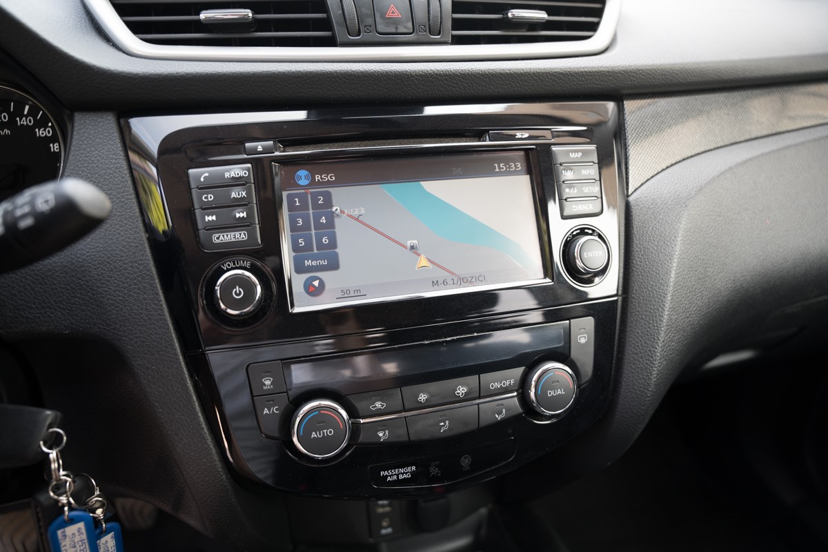 Nissan
 X-TRAIL 1.6 DCI