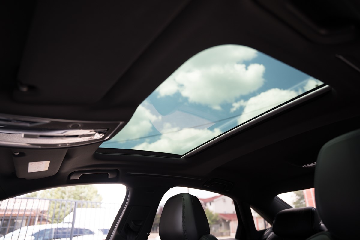 Audi A8
 3.0 TDI S line QUATTRO