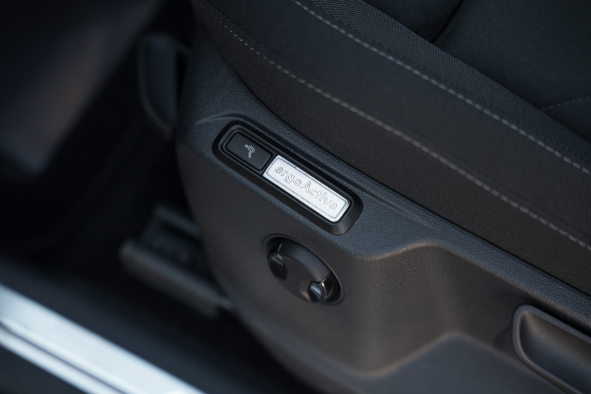 Volkswagen Tiguan
 2.0 TDI DSG 4MOTION