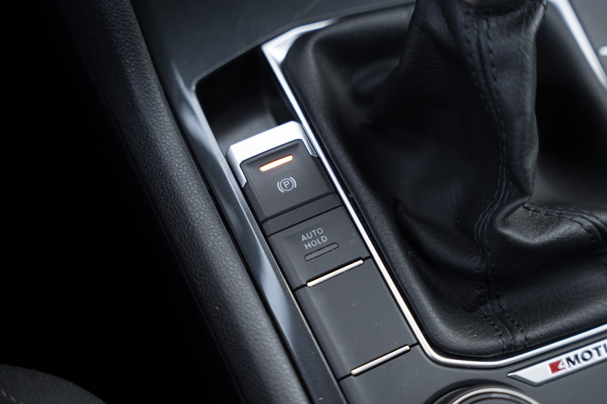 Volkswagen Tiguan
 2.0 TDI DSG 4MOTION