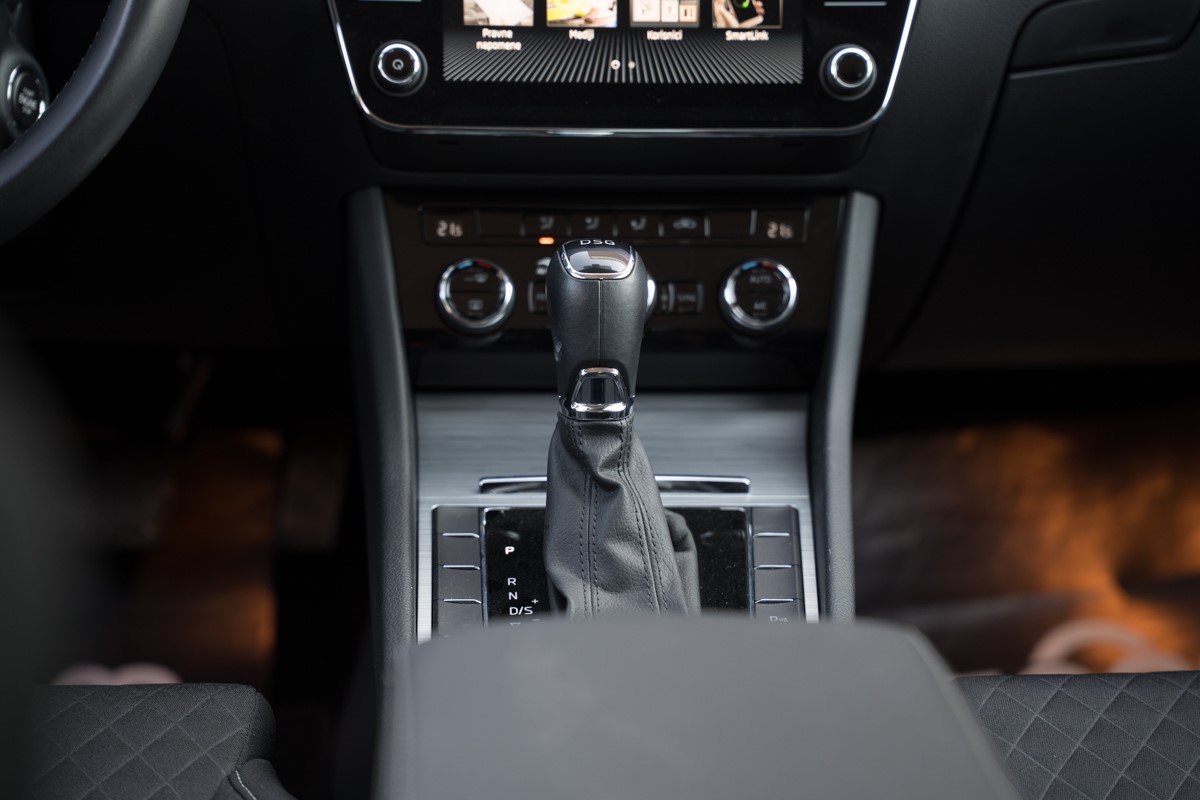 Škoda Superb 2.0 TDI DSG