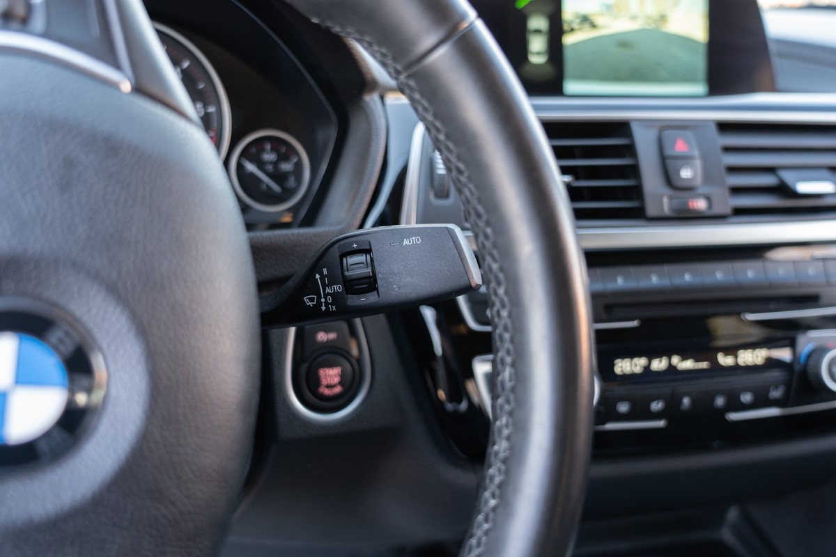 BMW
 3-Series 318 D