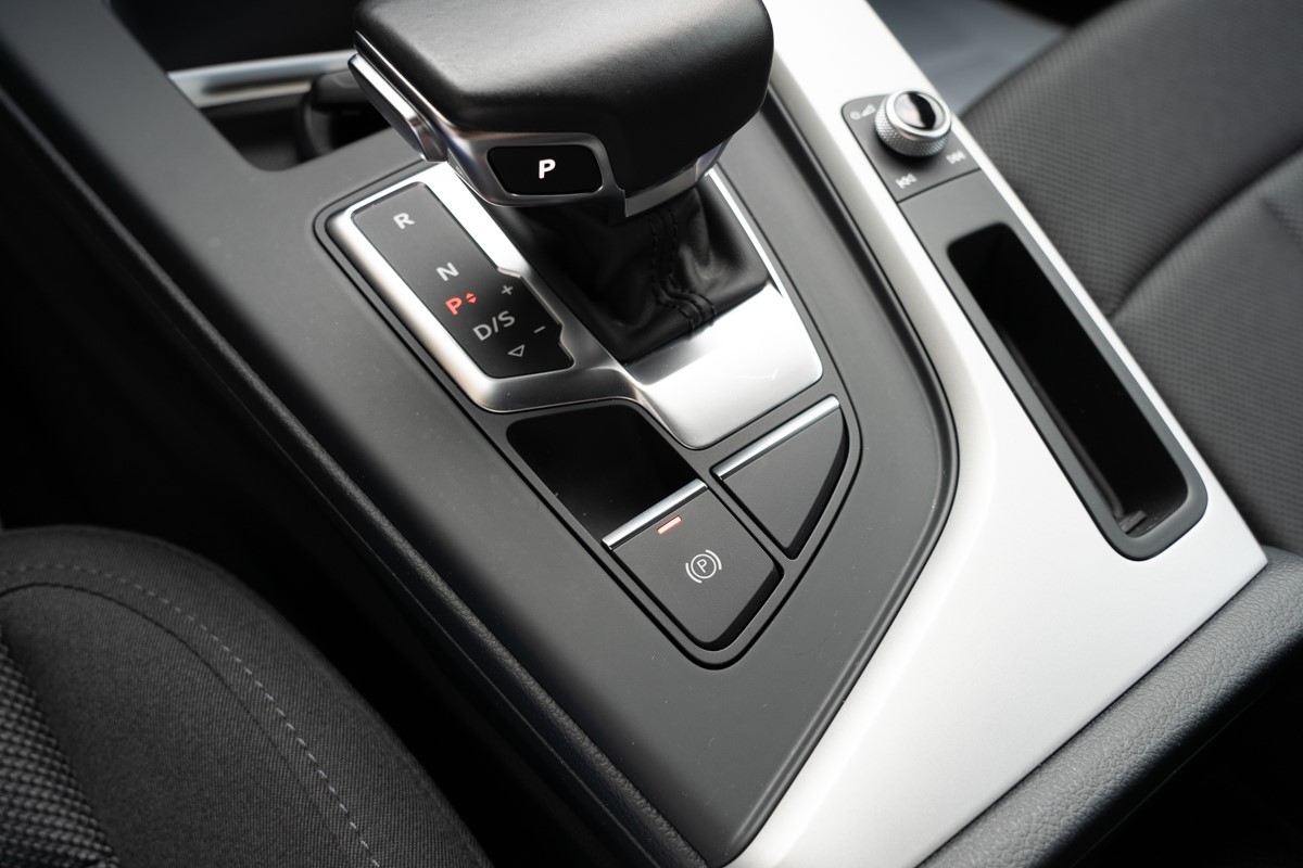Audi A4
 30 TDI S-Tronic Business