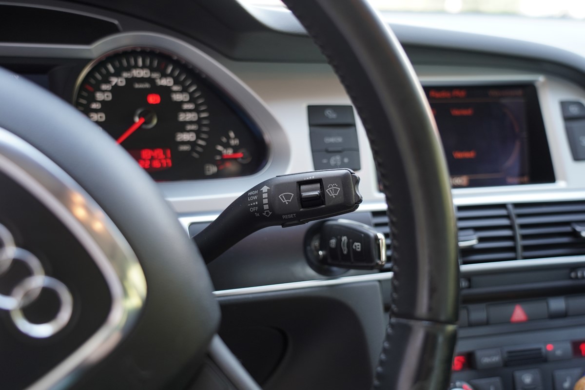 Audi A6
 2,7 TDI Quattro
