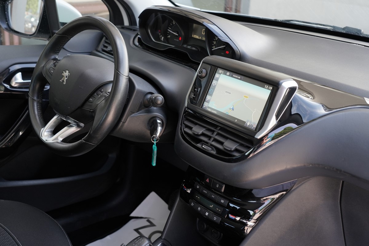 Peugeot 208 1,6 HDI