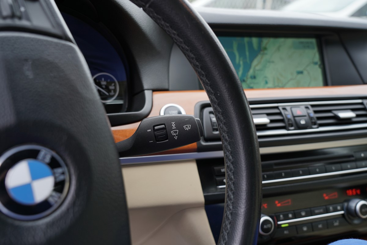 BMW
 5-Series 530D XDRIVE