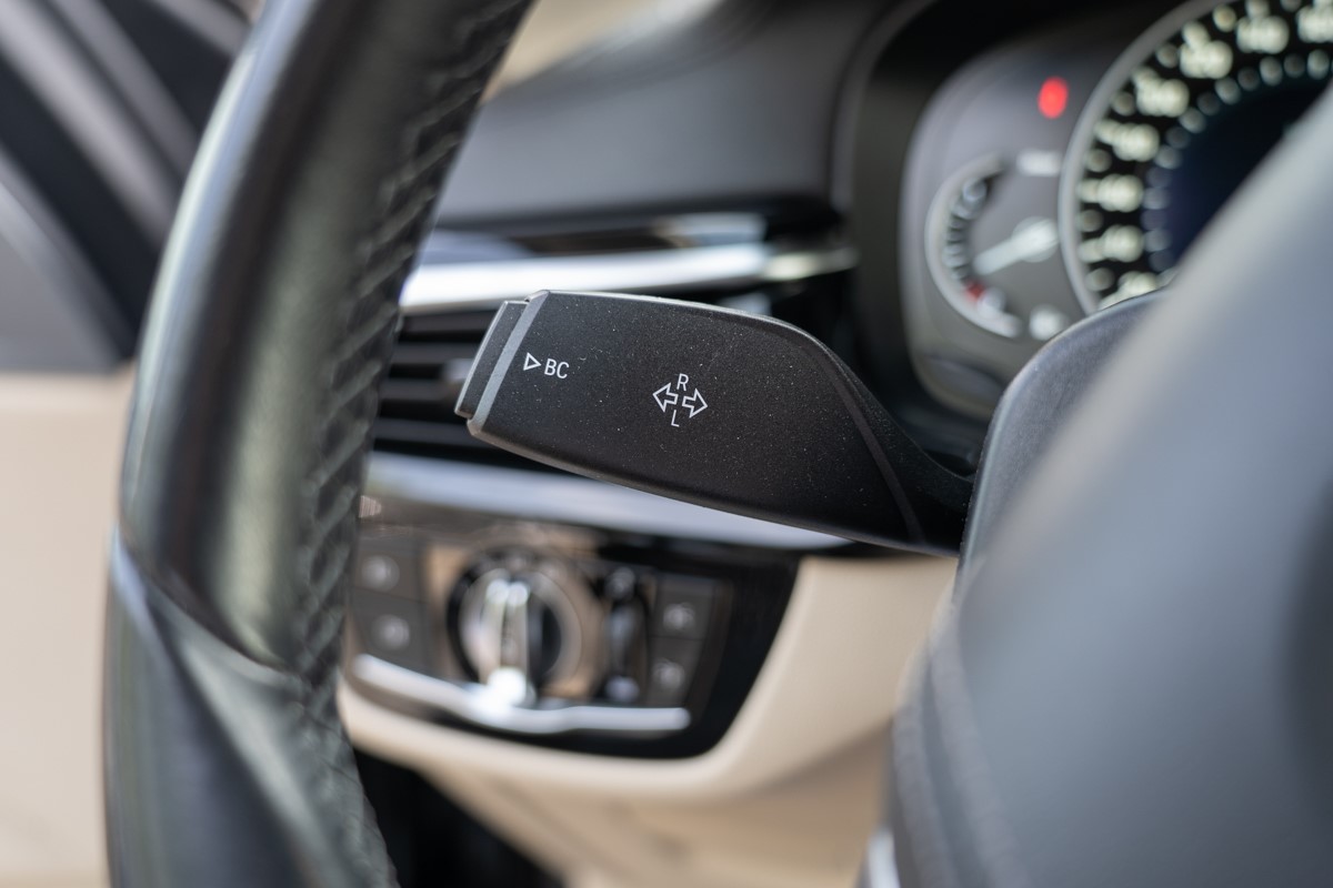 BMW
 5-Series 520 D XDRIVE