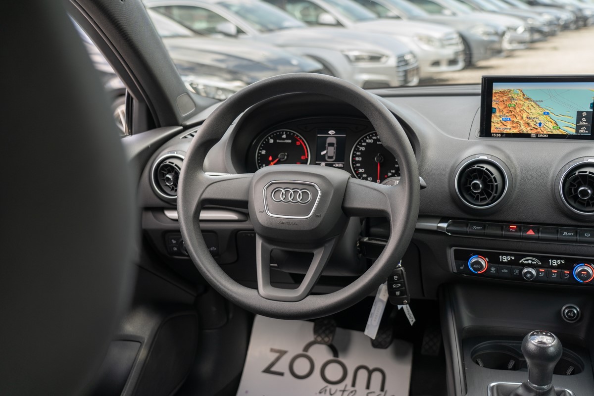 Audi A3
 30 TDI