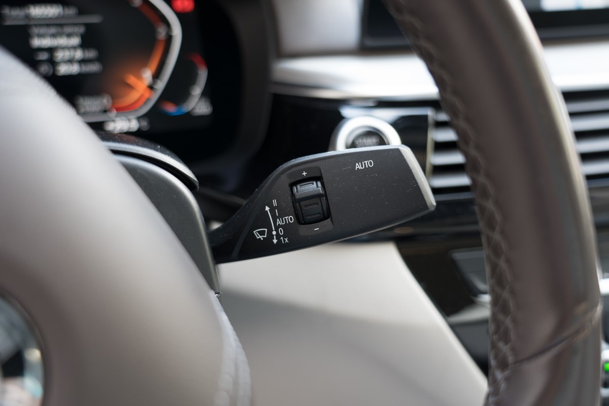 BMW
 5-Series 520d xDrive
