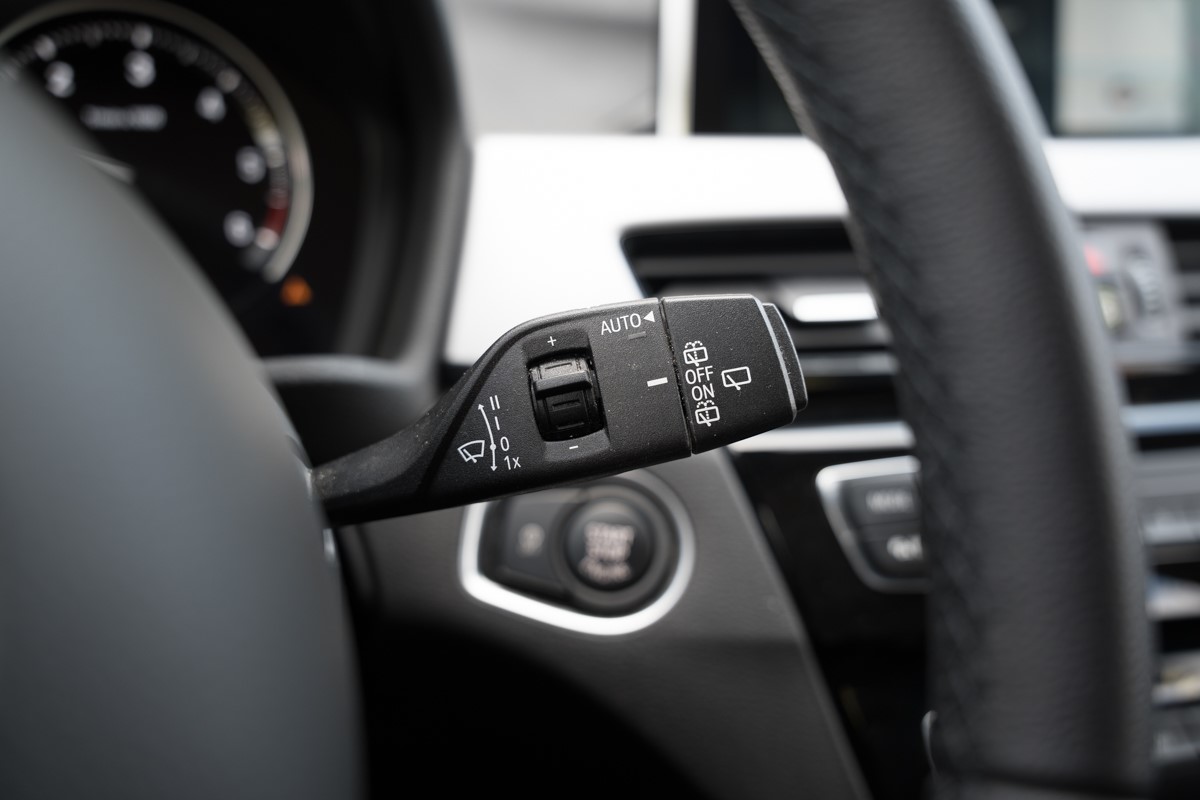 BMW
 X1 18 D sDrive