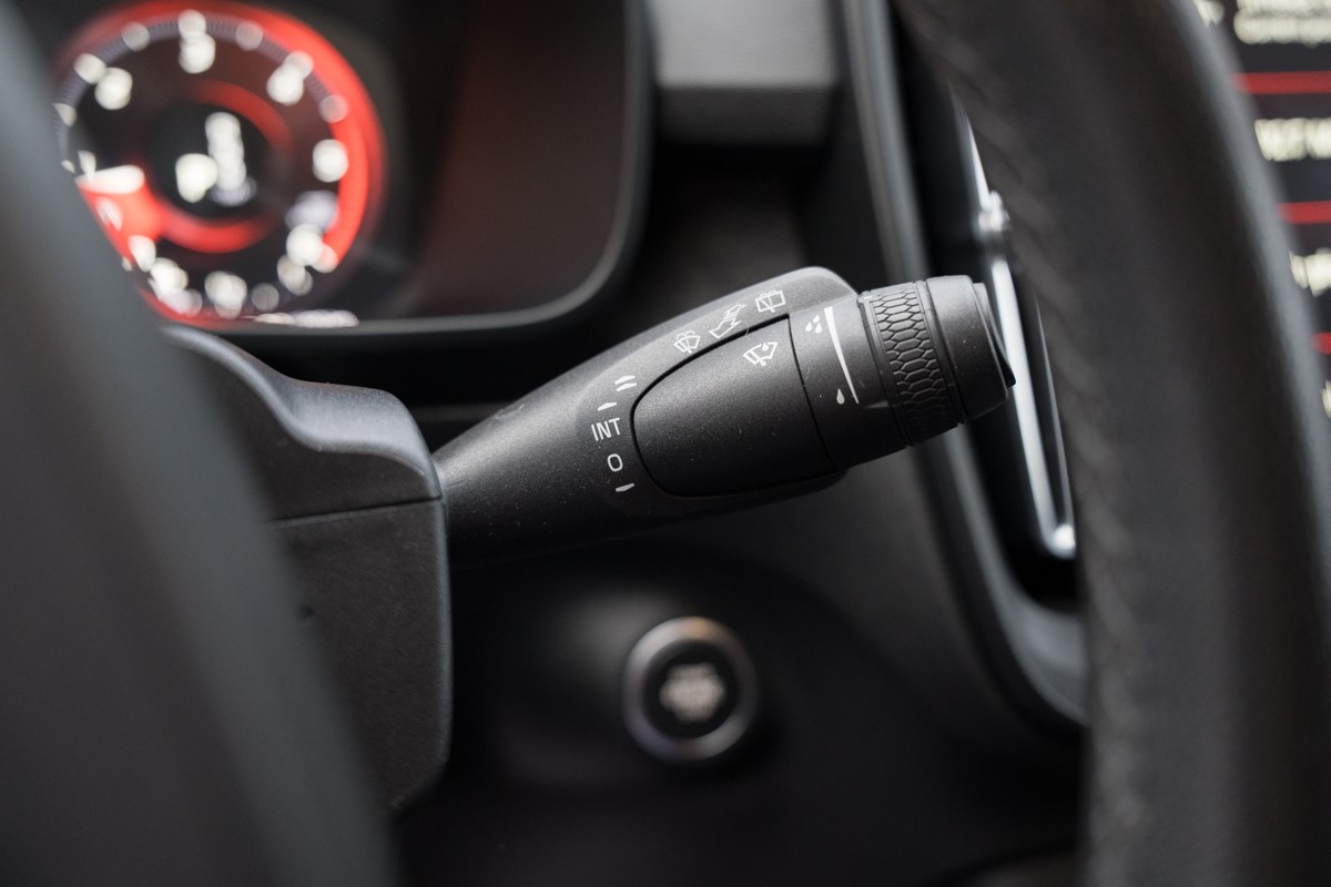 Volvo
 XC40 2.0 D D3