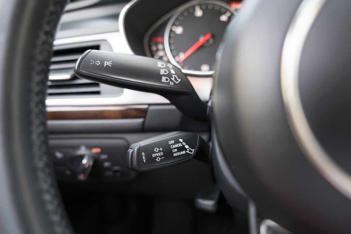 Audi A6
 2.0 TDI