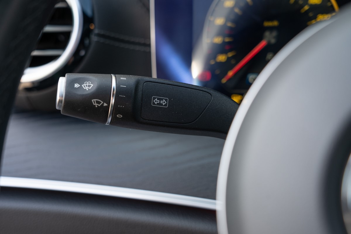 Mercedes-Benz E-Class
 E 220 D 4 MATIC