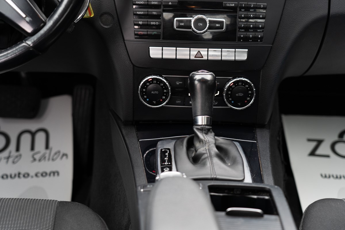 Mercedes-Benz C-Class
 C 220 CDI