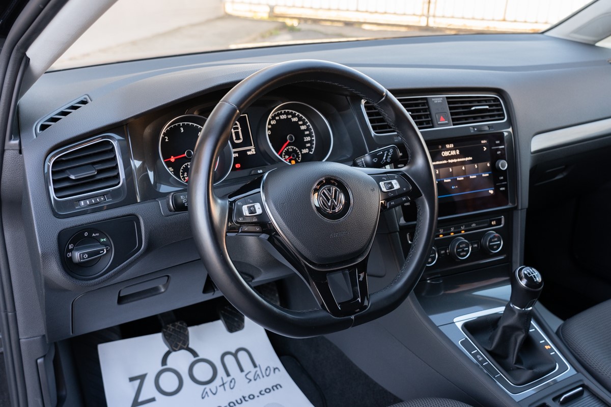 Volkswagen Golf 1,6 TDI