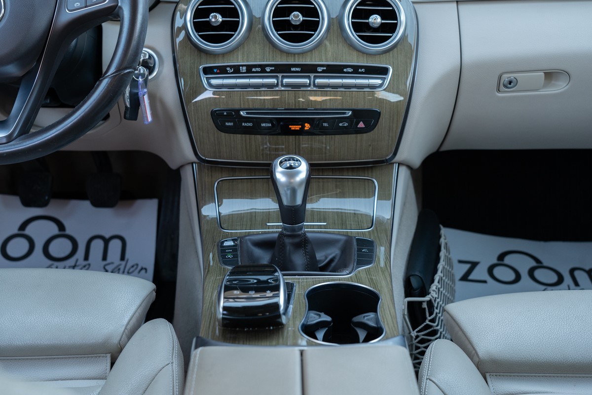 Mercedes-Benz C-Class
 180 CDI