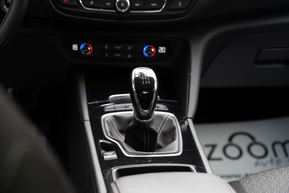 Opel Insignia 1,6 GrandSport