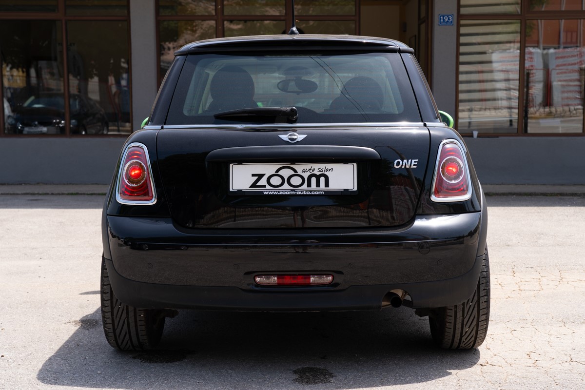 MINI
 Cooper 
 1,6 Benzin/LPG