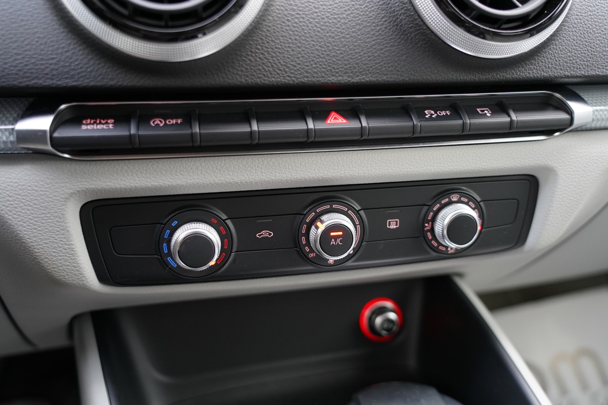 Audi A3
 2,0 TDI Stronic
