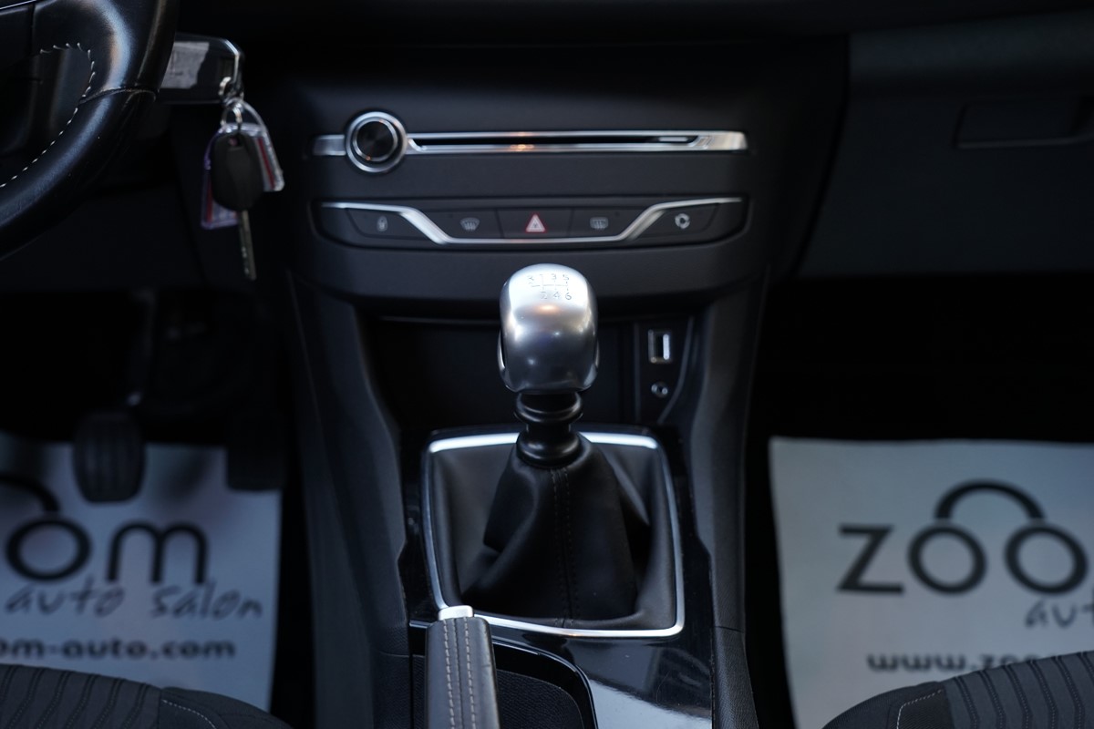 Peugeot 308 1,6 BlueHDI