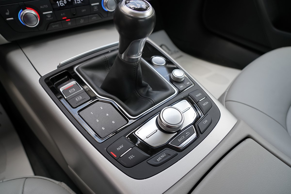 Audi A6
 2.0 TDI Ultra