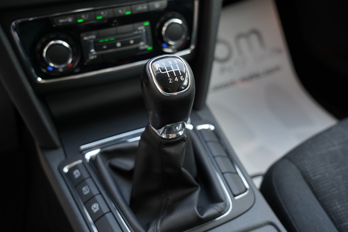 Škoda SUPERB 2,0 TDI