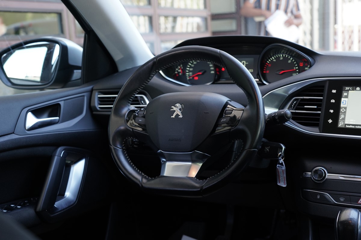 Peugeot 308 1,6 BlueHDI