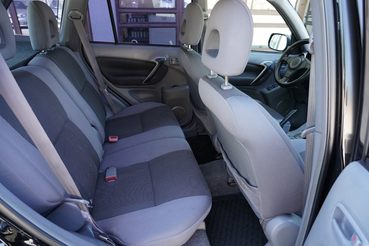 Toyota
 RAV4
 2,0 D