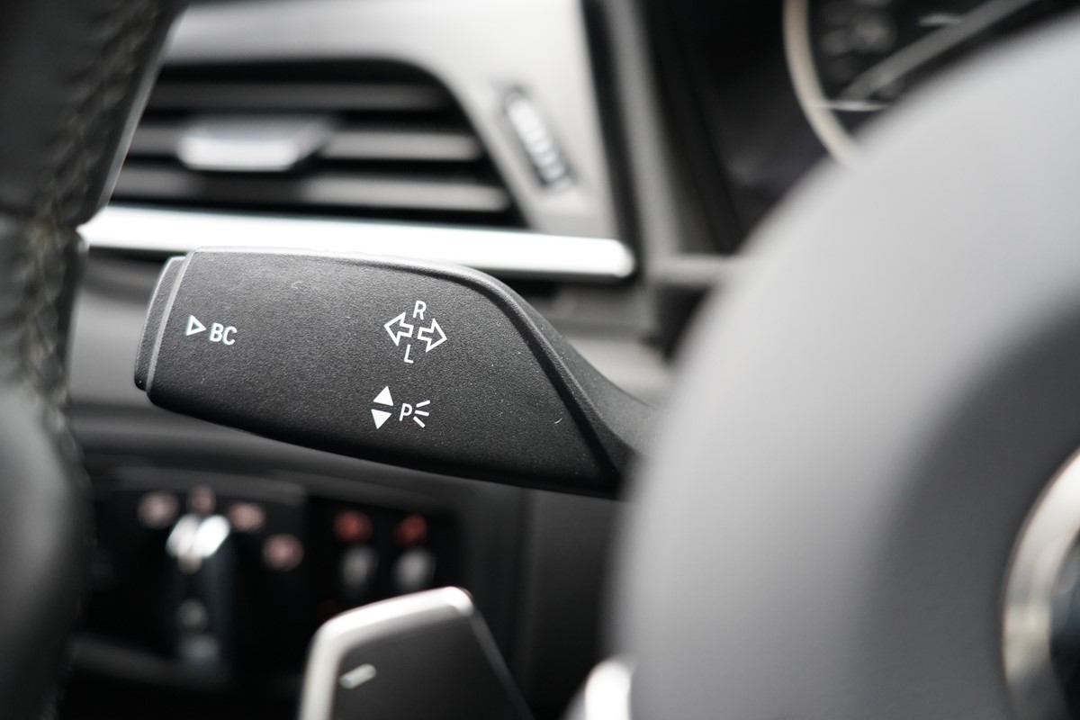 BMW
 2-Series 218 d AUTOMATIK !