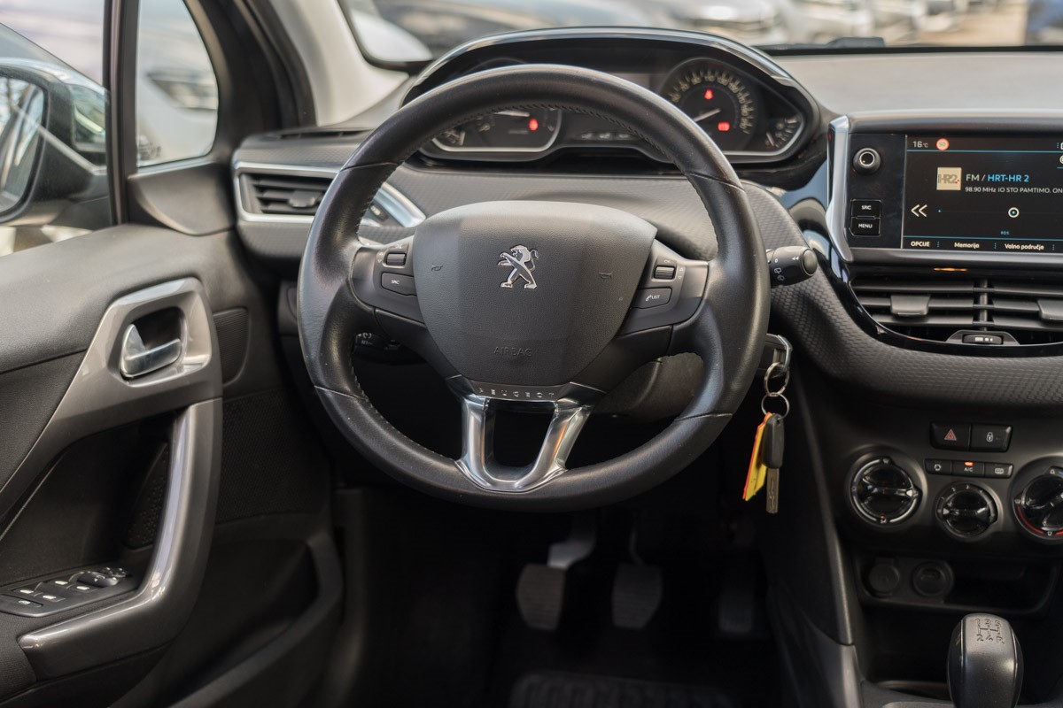 Peugeot 2008 1.2 VTi