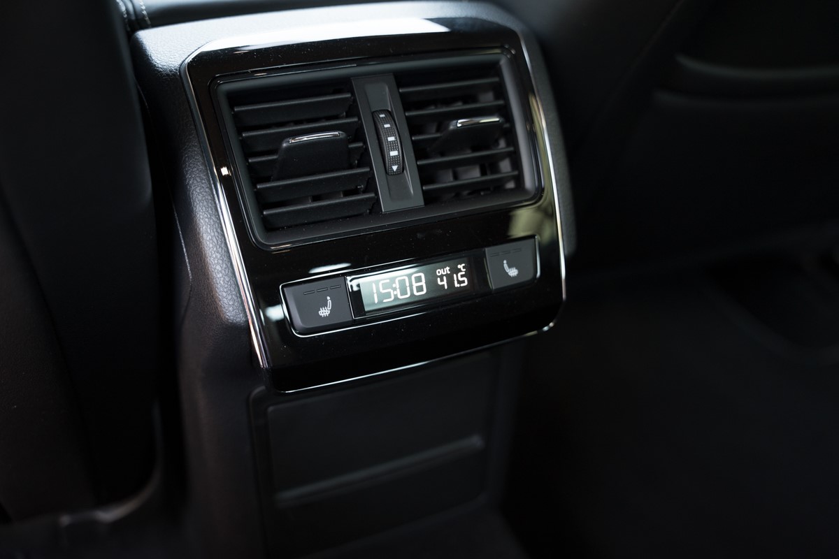 Škoda Superb 2.0 TDI DSG 200KS SPORTLINE