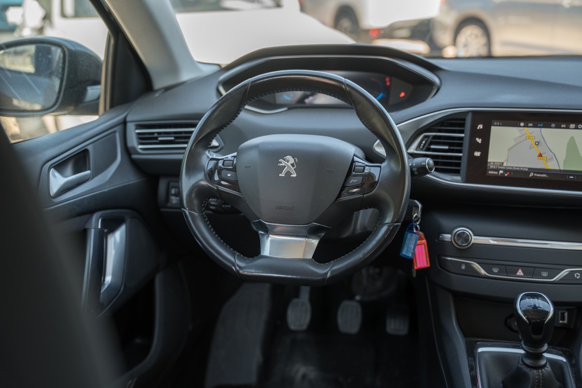 Peugeot 308 1.5 BlueHDI