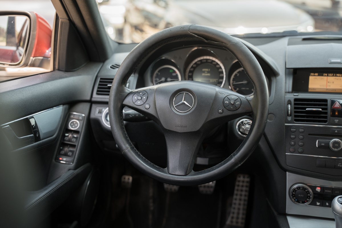 Mercedes-Benz C-Class
 220 CDI AMG