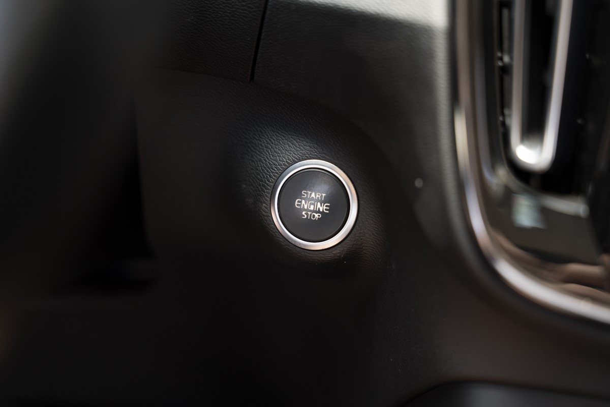 Volvo
 XC40 2.0 D D3