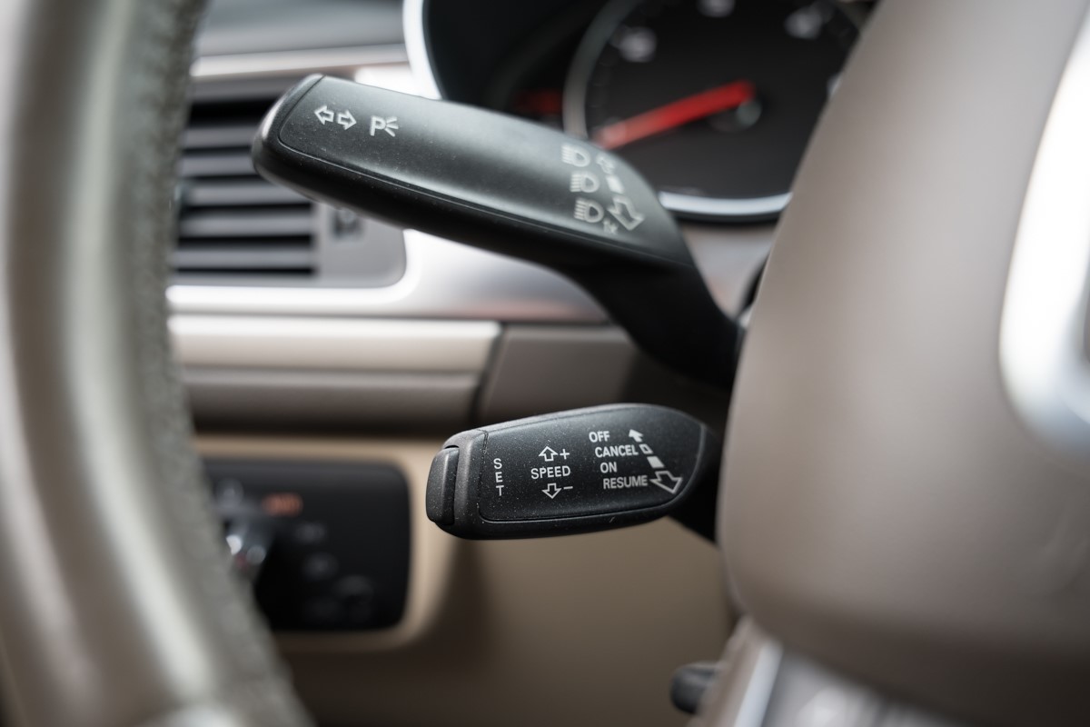 Audi A6
 2.0 TDI