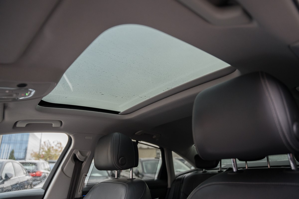 Audi A6
 55 TFSI E S line QUATTRO