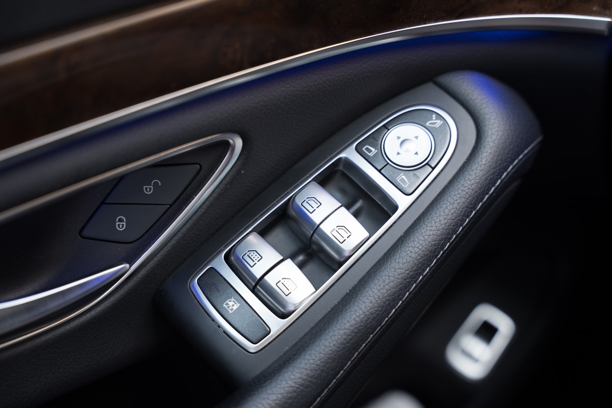 Mercedes-Benz S-Class
 400 D 4 MATIC AMG