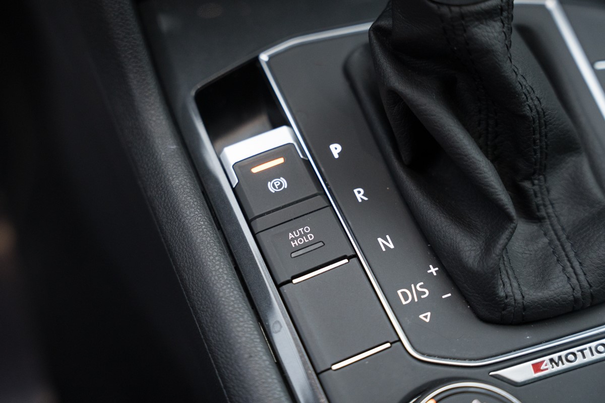 Volkswagen Tiguan
 2.0 TDI DSG 4MOTION