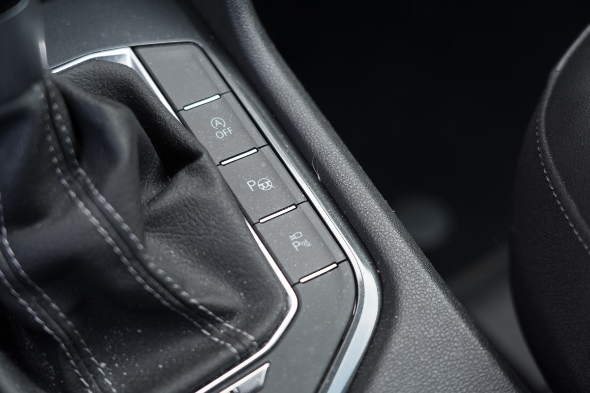 Volkswagen Tiguan
 2.0 TDI R-line