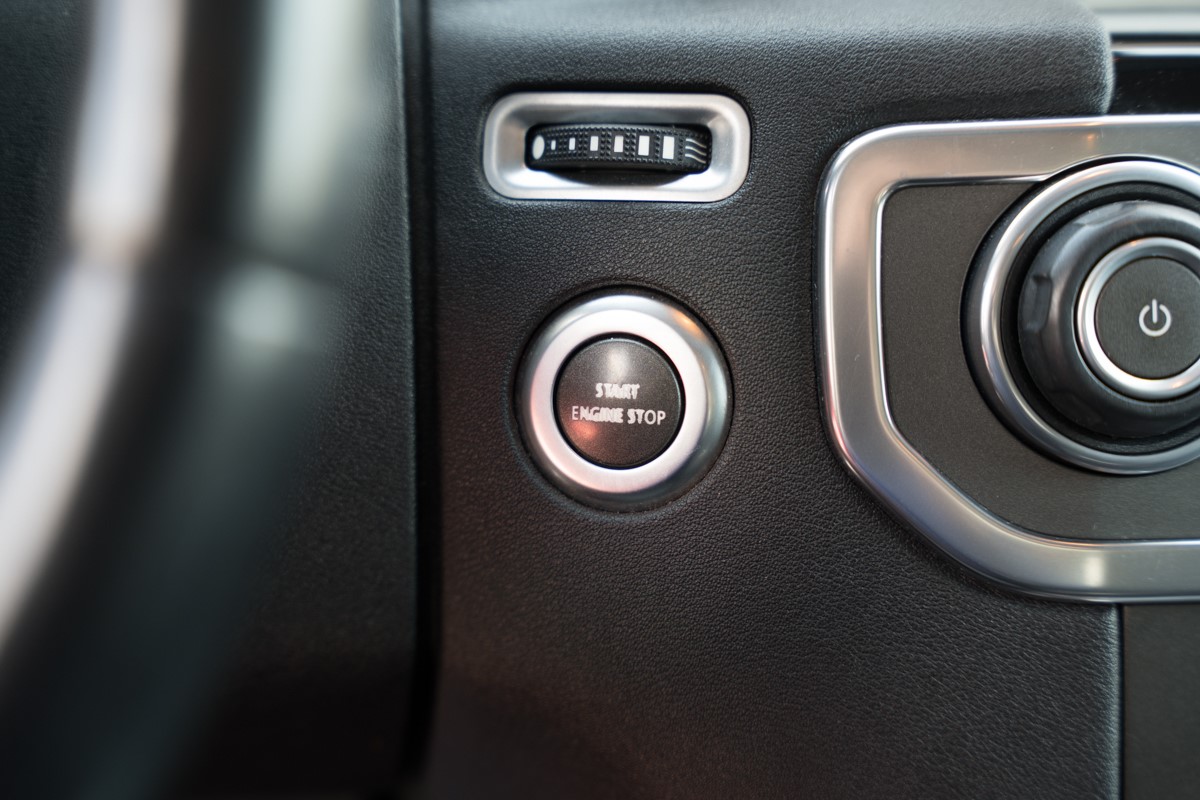 Land Rover
 DISCOVERY 4 3.0 SDV6