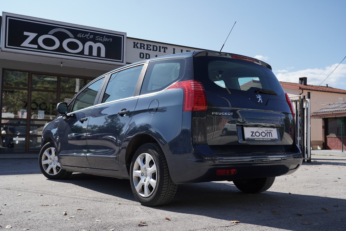 Peugeot 5008 1,6 HDI