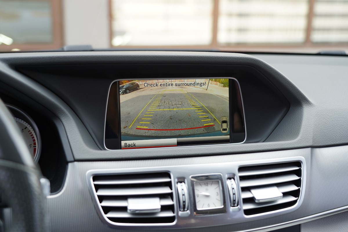 Mercedes-Benz E-Class
 E 220 BLUETEC
