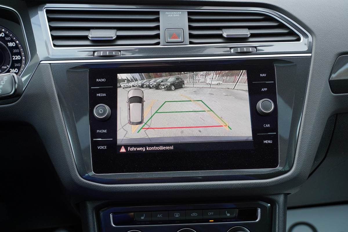 Volkswagen Tiguan
 2.0 TDI