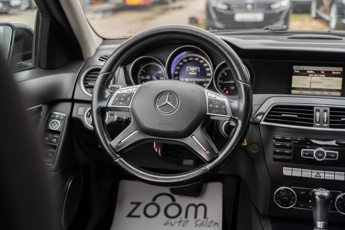 Mercedes-Benz C-Class
 C 220 CDI
